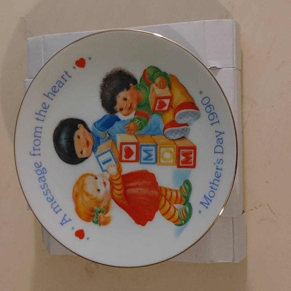 Avon plate